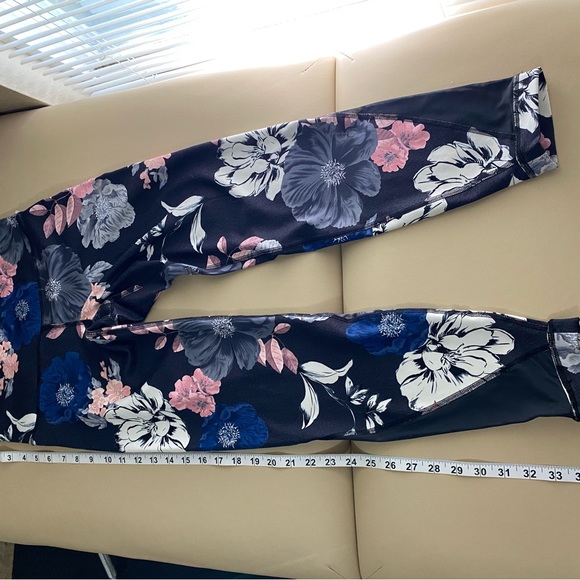 NWOT Leggings by Old Navy - Picture 5 of 7